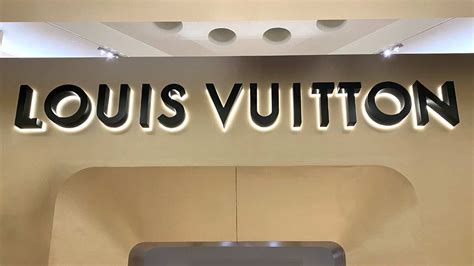 real Louis Vuitton signs